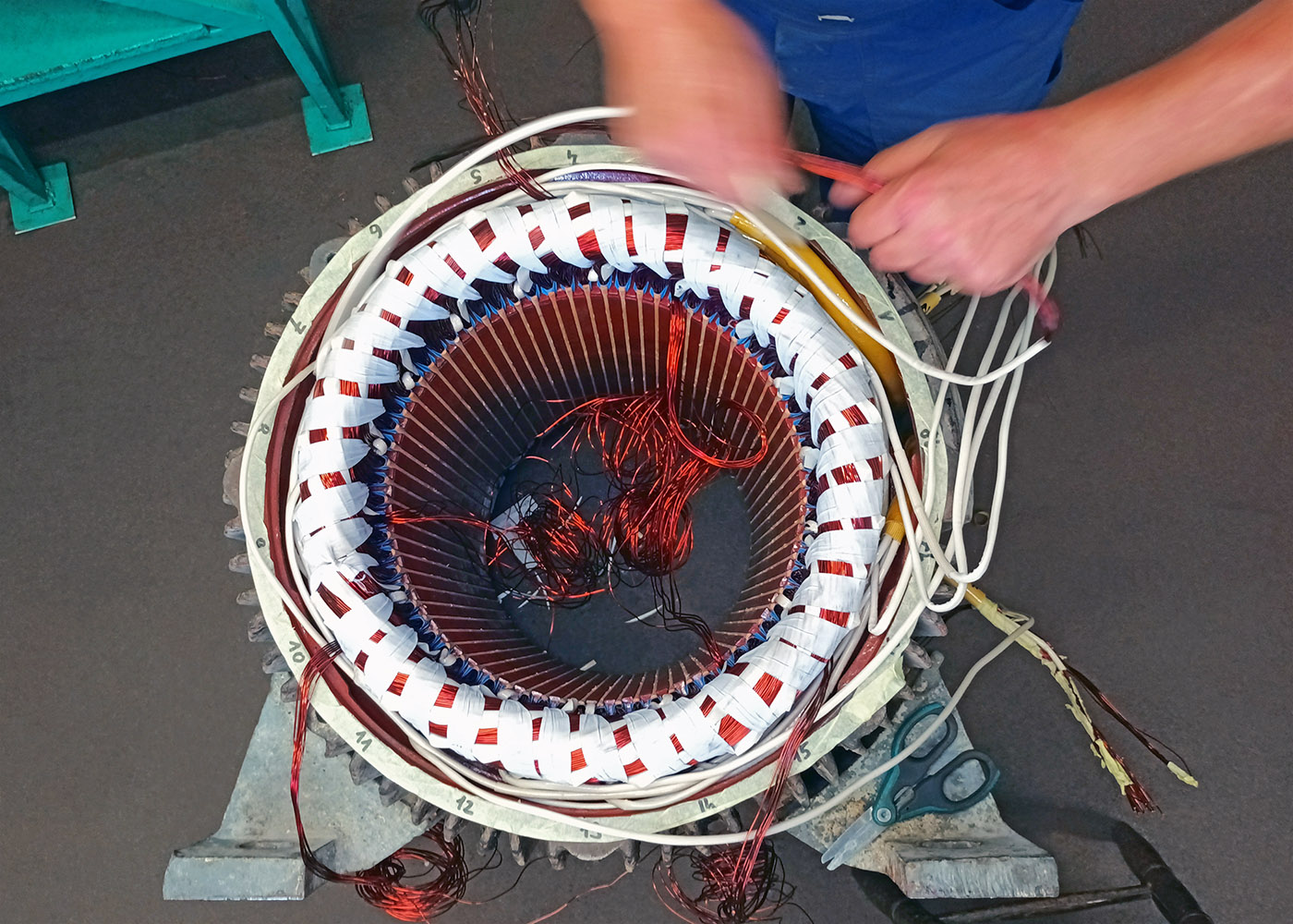 previjanje_elektromotorja_servis_previtje_elektro_verpex_domzale_previjanje_elektromotorjev_servis_elektromotorjev_potopne_vodnjaske_crpalke_prodaja_delavnica_0961